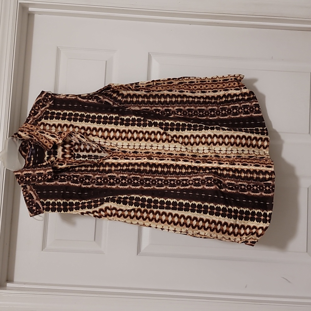 Elegant Tan and Brown Blouse with Chic Design